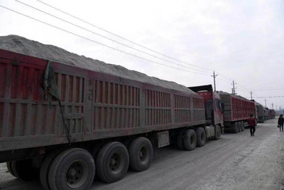 南寧曝光70輛“百噸王”貨車 賓陽一輛超載超90噸，普通貨運(yùn)安全引關(guān)注
